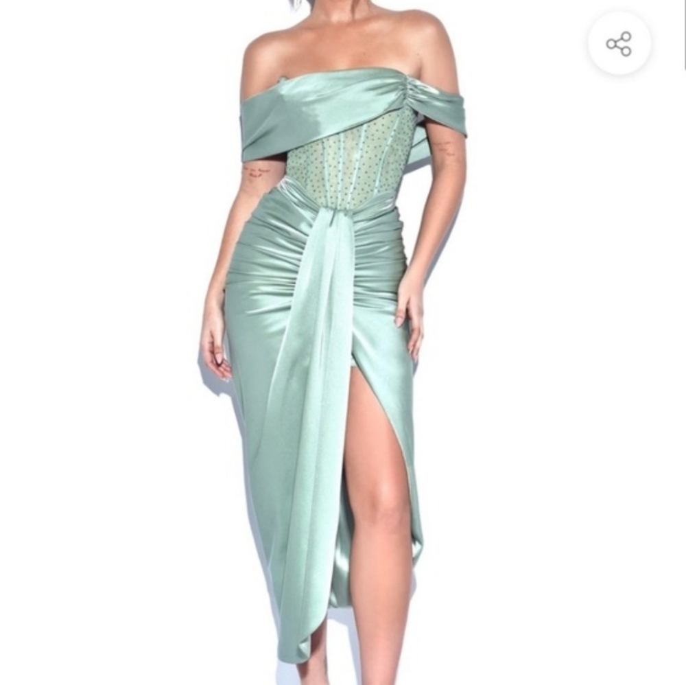 Miss Circle Off-Shoulder Sage Green High-Low Satin Skirt